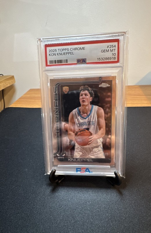 2025-26 Topps Chrome - Kon Knueppel #254 (RC)