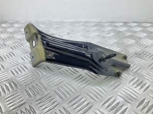 Volkswagen Scirocco 2011 Vorne links Halterung Kotflügel 1K8821135 MJA96923