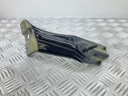 Volkswagen Scirocco 2011 Vorne links Halterung Kotflügel 1K8821135 MJA96923