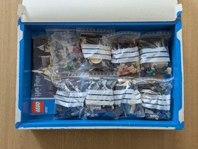 LEGO Harry Potter: Hogwarts Castle {2nd edition} (4757) with Box