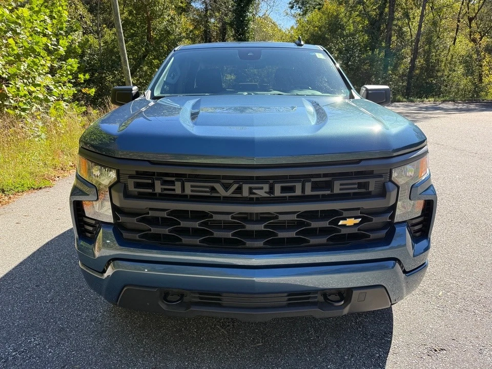 2024 Chevrolet Silverado 1500 Custom - Image 3 of 4