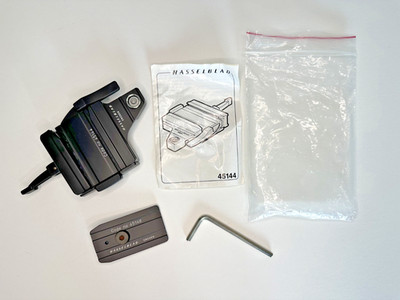 Mint - Hasselblad Quick Release Coupling S 45144 + Plate 45148