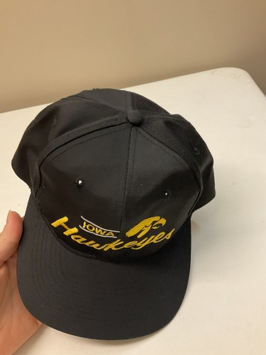 Vintage Iowa Hawkeyes Hat Black Snapback Script NCAA American Needle 90s - Picture 3 of 10