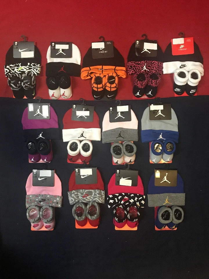 Nike Air Jordan Cuna Botines Calcetines Gorro Sombrero Conjunto Recién Nacido Bebé Niño Niña 0-6 Mo Foto 2 de 4