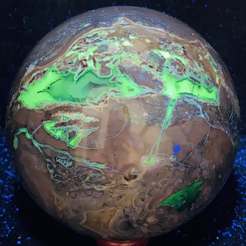 Raro cristallo di agata vulcanica naturale guarigione sfera 2640G (cristallo reattivo UV) - Foto 4 di 18