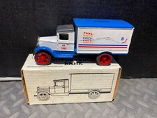 1:34 ERTL VINTAGE BANK 1931 HAWKEYE TRUCK PANEL ERTL TOYS 4 1992 DYERSVILLE IA