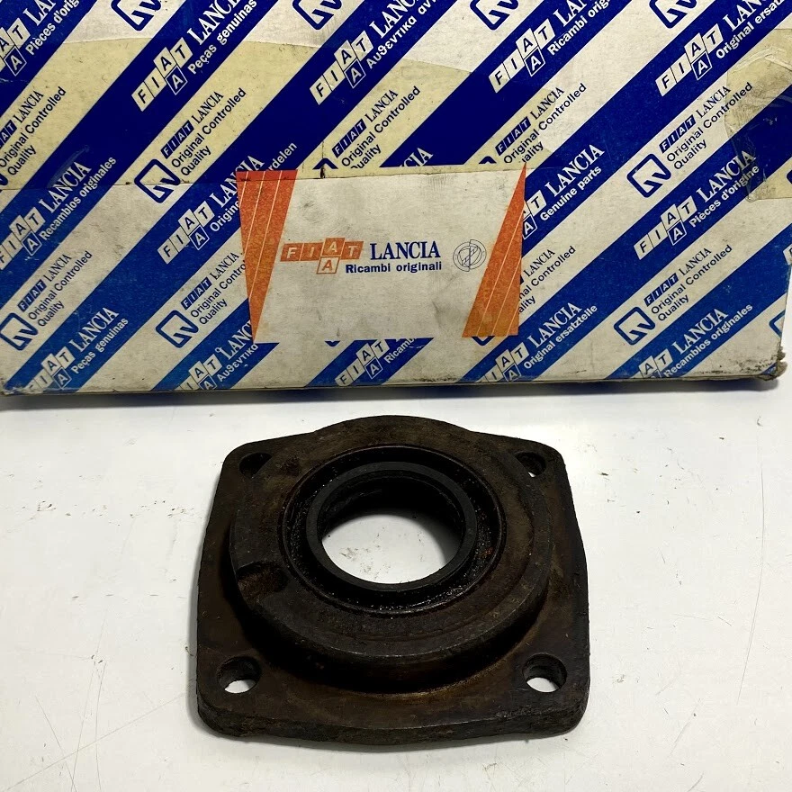 Cover Bearing SX Lancia beta Original 82310065 | eBay