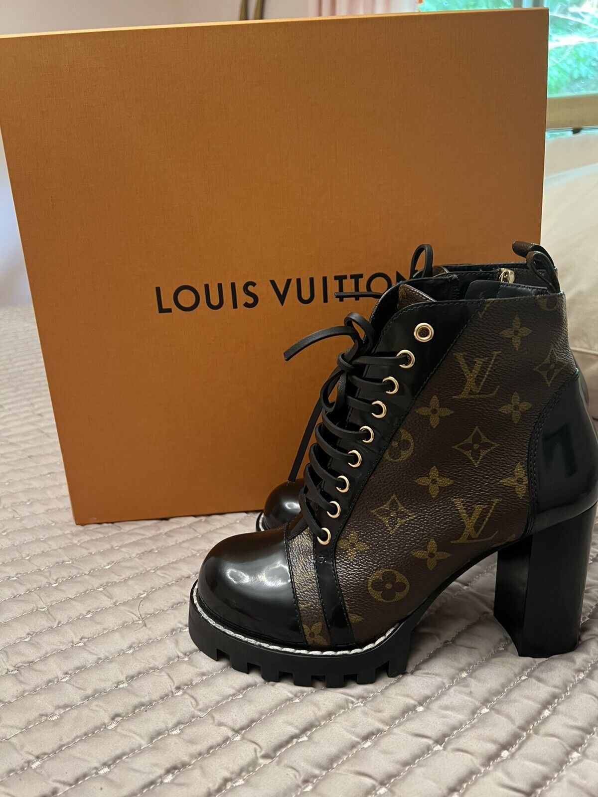 Louis Vuitton LV Hiking/Mountain/Moon Ankle Boots size 38 EU Sz