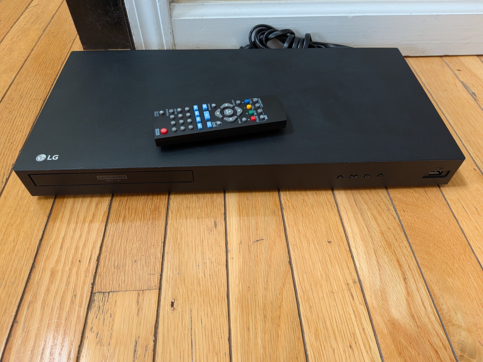 Lg Up875 4K Ultra Hd 3D Blu-Ray Player Dvd W/Remote, 4K Streamer, Tested!