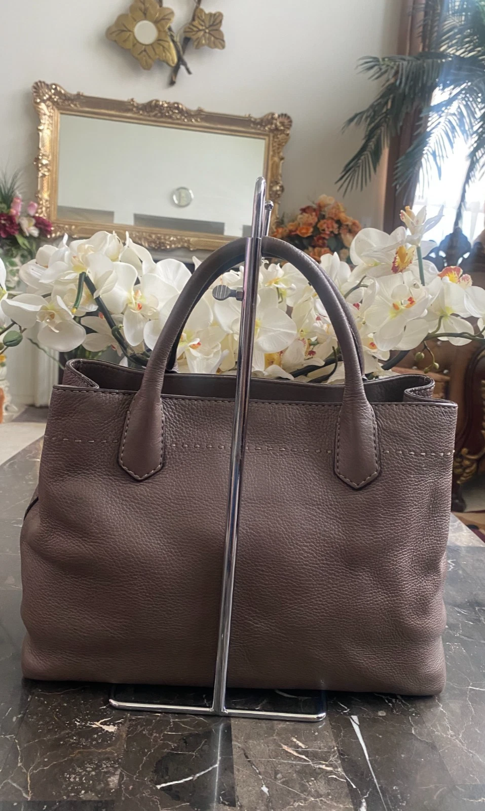 Borsa a tracolla Tory Burch McGraw in pelle grigia con triplo scomparto in pelle usata in ottime condizioni! $398