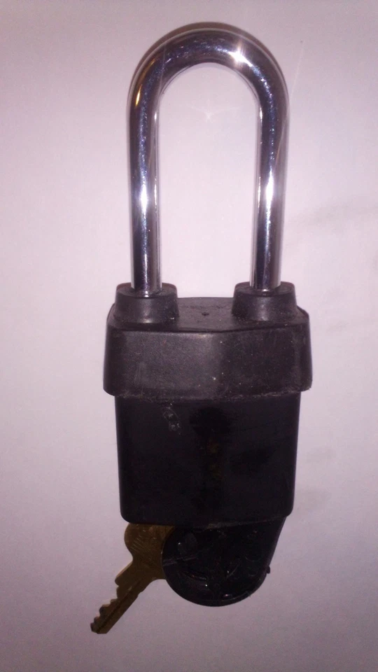 Master Lock 6121Lj Padlock, Keyed Different, Long Shackle, Rectangular Steel - Image 3 of 4