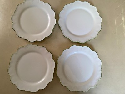 S/4 Williams Sonoma Aerin Lauder Green Scallop 8.75' Lunch Plates- Nice!