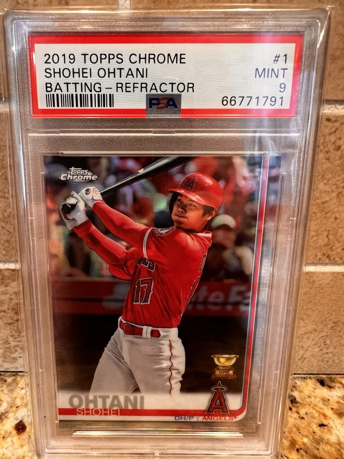 2019 Topps Chrome - Shohei Ohtani #1 Refractor Hitting PSA 9