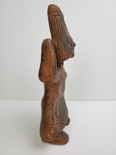 14" Tall Reproduction Aztec Smiling Waving Female Shaman Effigy - Lizard Spirit - Picture 4 of 10