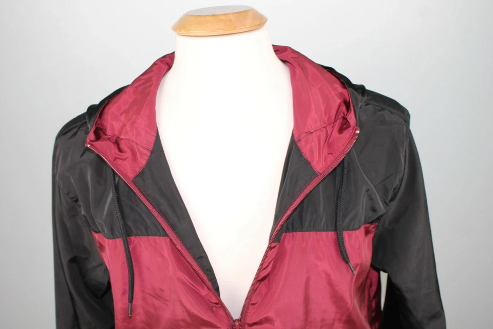 Красивая гигантская мужская ветровка на молнии куртка с капюшоном черный / красный размер L  - Изображение 2 из 4