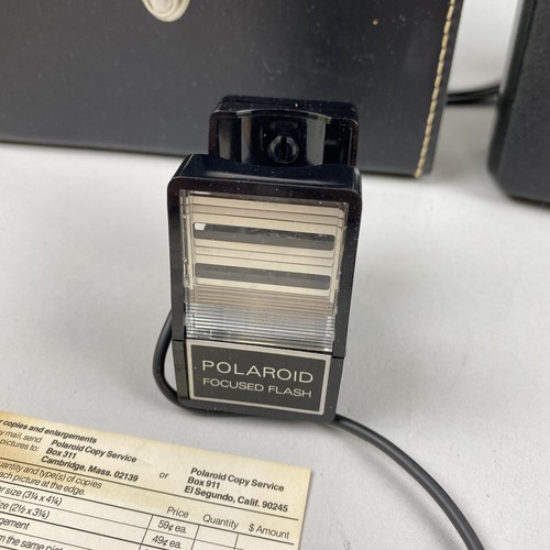 Polaroid 450 Automatic Land Camera W Carry Case, Flash, 2 Flash Cubes and Manual - 第 7/8 張圖片