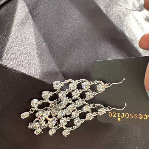 Assortimento di orecchini 7 paia 2 braccialetti tutti nuovi - Foto 8 di 10