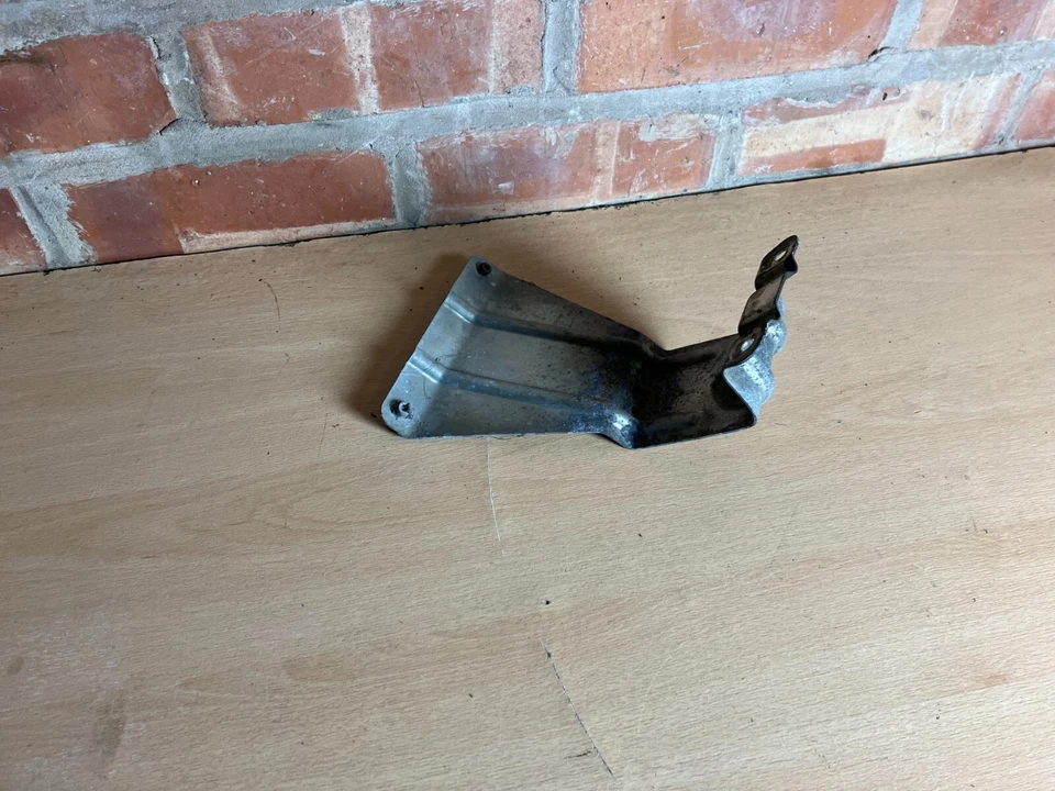 PEUGEOT PUG BOXER FURGON VAN 2.2 HDi 100 Soporte Parrilla Superior Delantera Soporte Montaje Foto 2 de 3