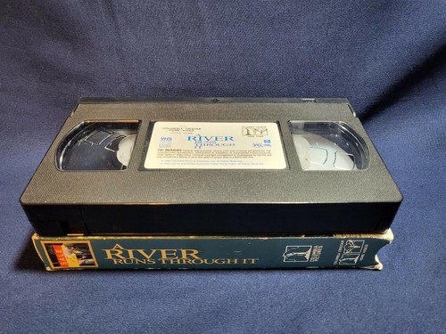 A River Runs Through It Robert Redford Brad Pitt 1992 VHS Rare Orig HTF OOP Dram - Picture 3 of 3