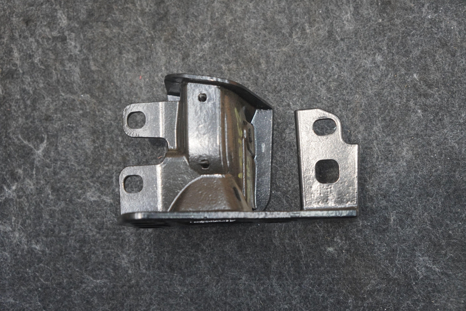 Front Left Roof Catch Latch Closing Part 4T7871157A Lamborghini Huracan Spyder