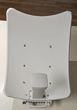 Cambium C600500C024A cnWave 60GHz V3000 High Gain Client Node Radio, 802.11ay