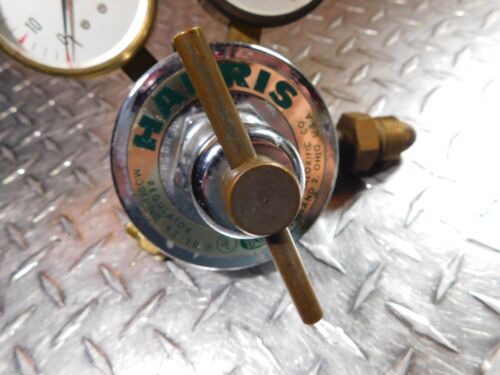 Harris 92-50 Compressed Gas Regulator with Two Gauges - Picture 4 of 10