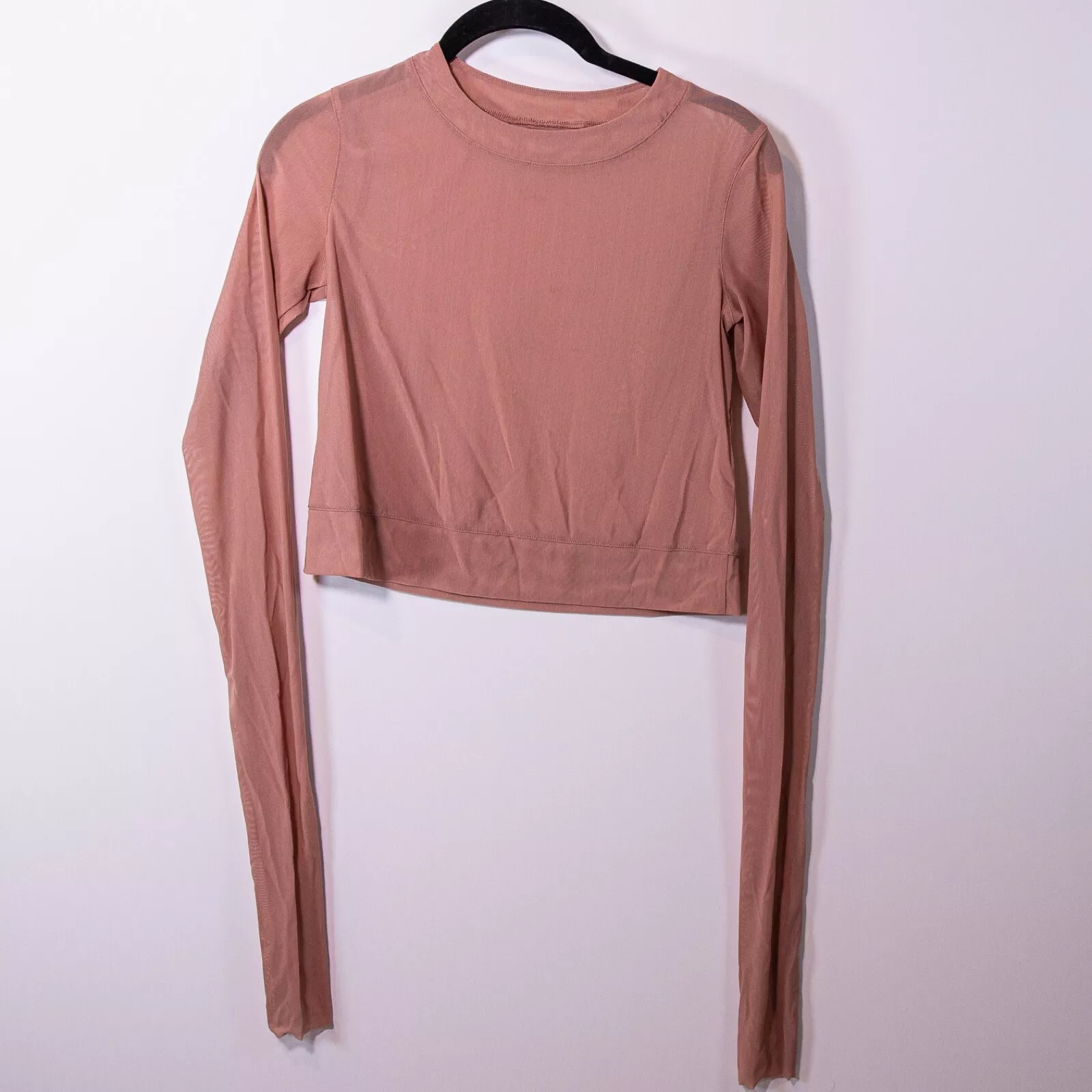 alo-yoga semi sheer mesh crew neck long sleeve shirt