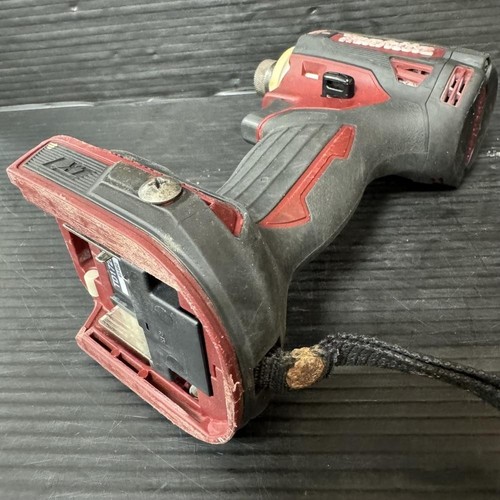Makita TD172DZAR Destornillador de Impacto Recargable Rojo 18V Sin Cuerpo de Batería Solo USADO - Imagen 4 de 6