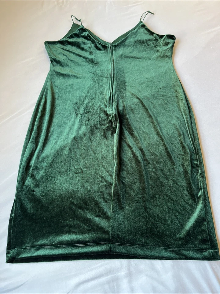 Vtg B. Smart Women’s Dark Green Velvet Dress Sz XXL Spaghetti Straps Midi - Image 2 of 4