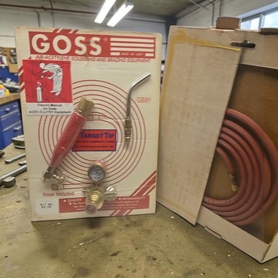 Goss Acet-O-Lite KX-7B Torch Kit with Regulator & Hose   New Old Stock USA
