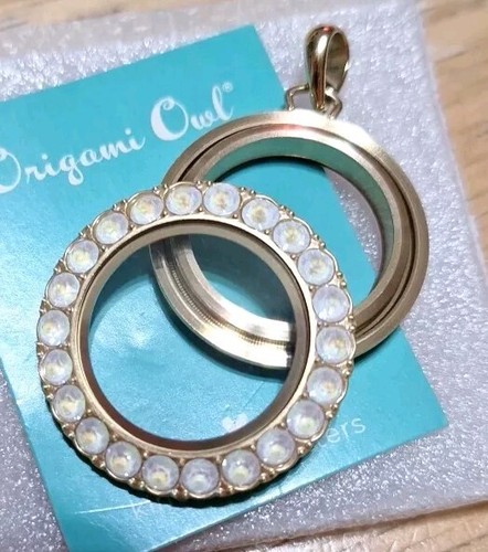 Origami Owl Medium Gold With Light Grey Delite Swarovski Crystals LK9130 - Picture 2 of 3