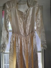 1940  s Vintage White Satin Wedding Gown ivory Sz S/M side metal zipper, heart