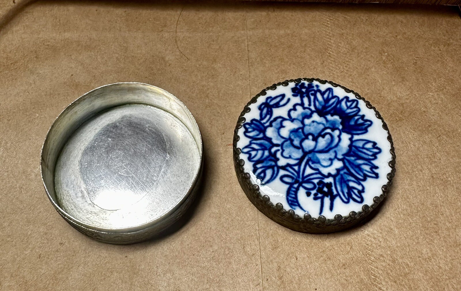 Picture 2 of 3
