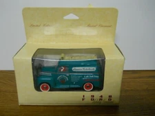 Spec Cast Liberty Classics 1948 Ford Holiday Musical Ornament Limited Edition