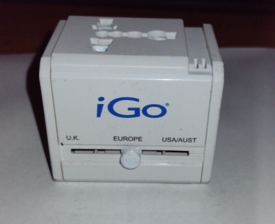 iGO INTERNATIONAL WALL PLUG USB CHARGER