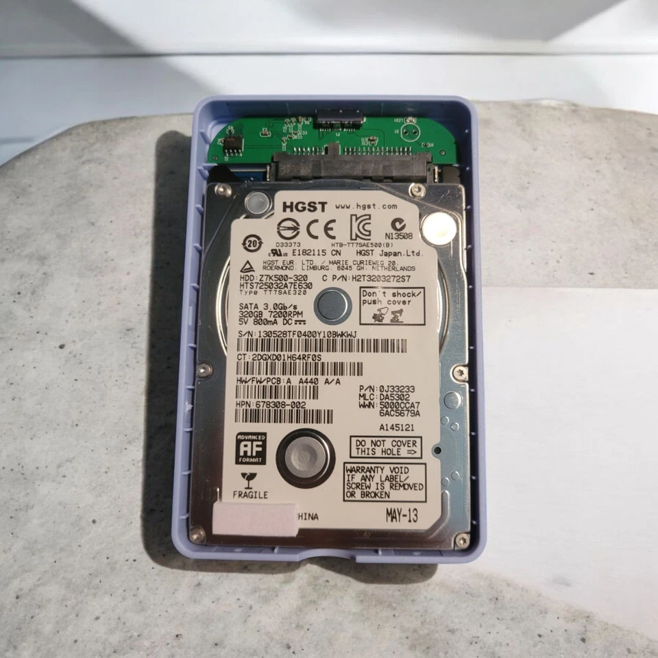 USB 2.5" Baby Blue External HGST 320GB Drive USB 3.0 Z7K500-320 (BWKWJ) - Image 3 of 3