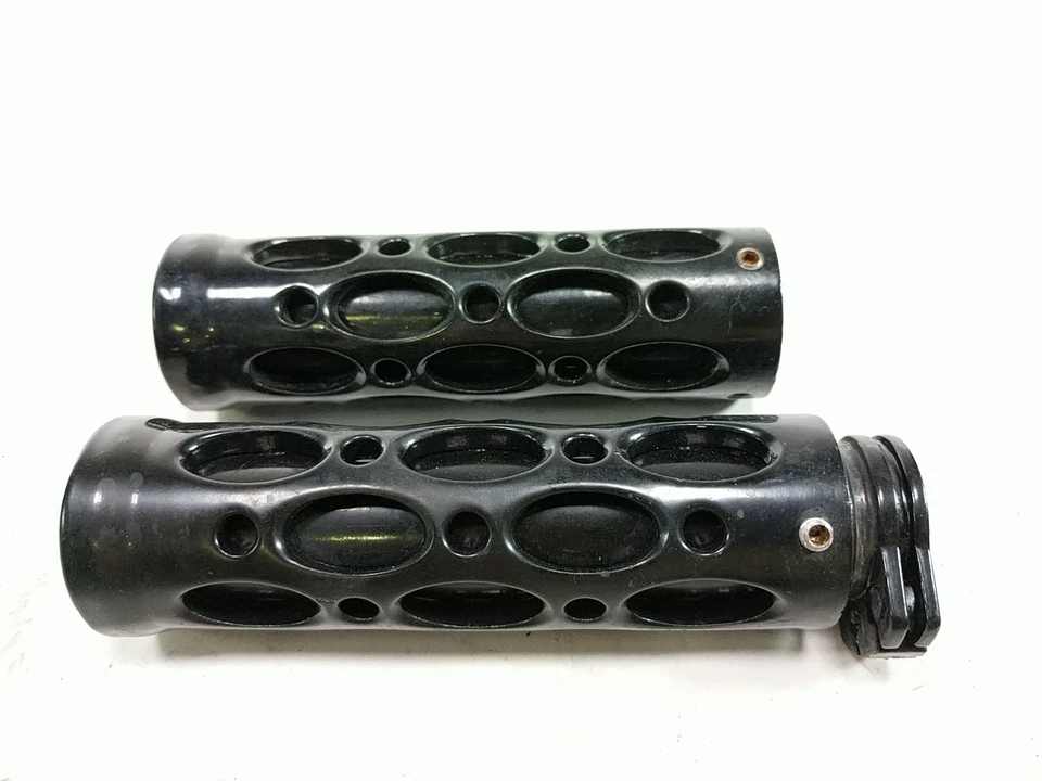 04 05 06 Tubo de acelerador y empuñaduras Yamaha YZF R1 mercado de accesorios Foto 3 de 4