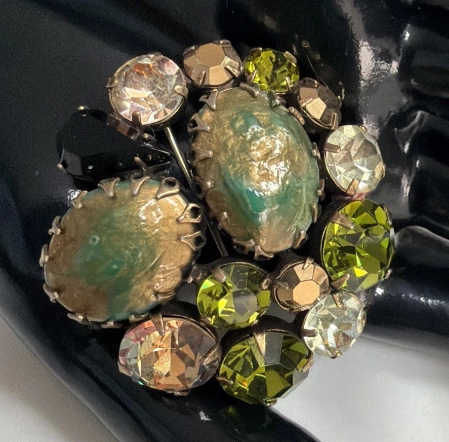 f*i様 ヴィンテージ ⭐︎REGENCY JEWELS⭐︎2連 グリーン ビー 25+ Regency for sale | Updated Oct 2026