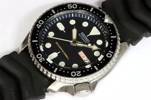 Seiko classic 7S26-0020 SKX007 automatic scuba diver's watch