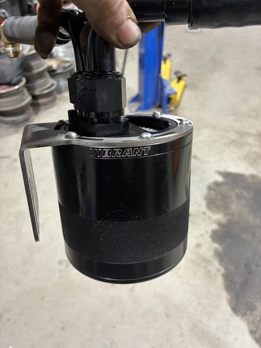 Vibrant Performance 12760 Gen3 Catch Can Assembly Small 0.75L 2‑Port - Picture 5 of 6