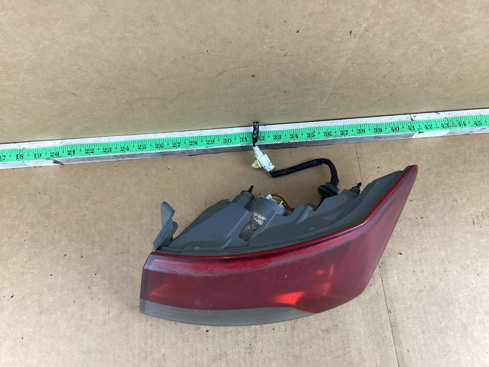 Luz trasera montada en panel cuarto lateral derecho Kia Forte Koup 2010-2013 Foto 4 de 4