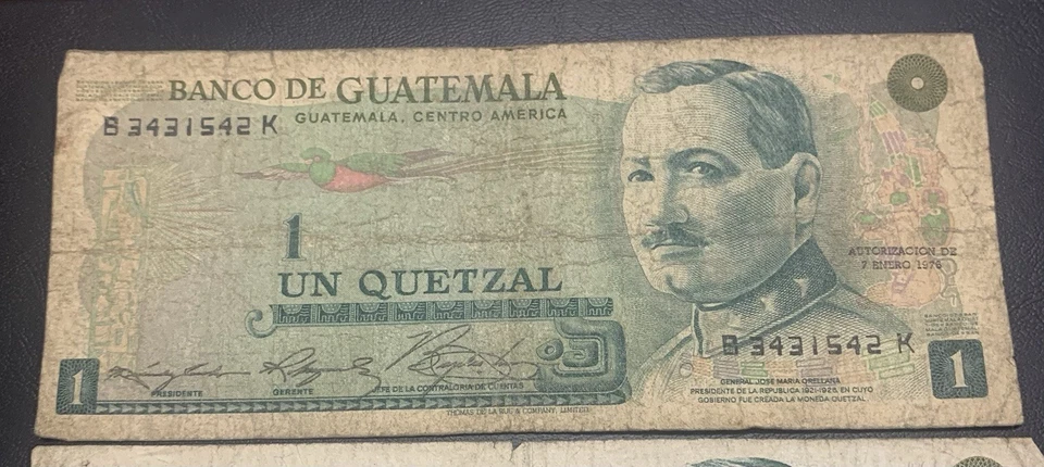 Lote de 4 Papeles Mundiales 1976-79 Guatemala-1979-82 El Salvador Buen Estado Foto 2 de 4