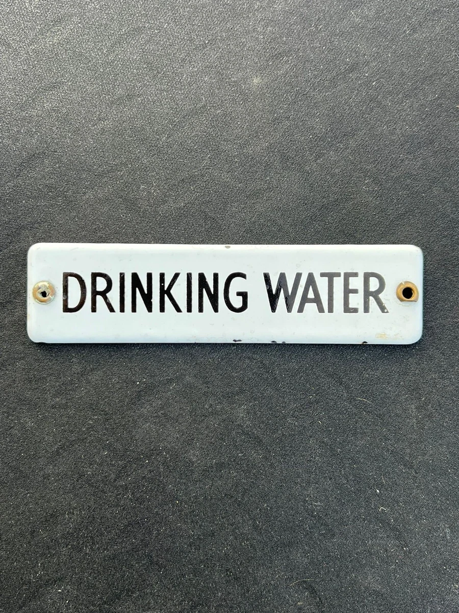 Plaque de rue émaillée 10x15cm fait au pochoir EAU POTABLE ABUS PUNI