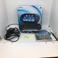 SONY PS Vita PCH 1100 Crystal Black Box Excellent #J192
