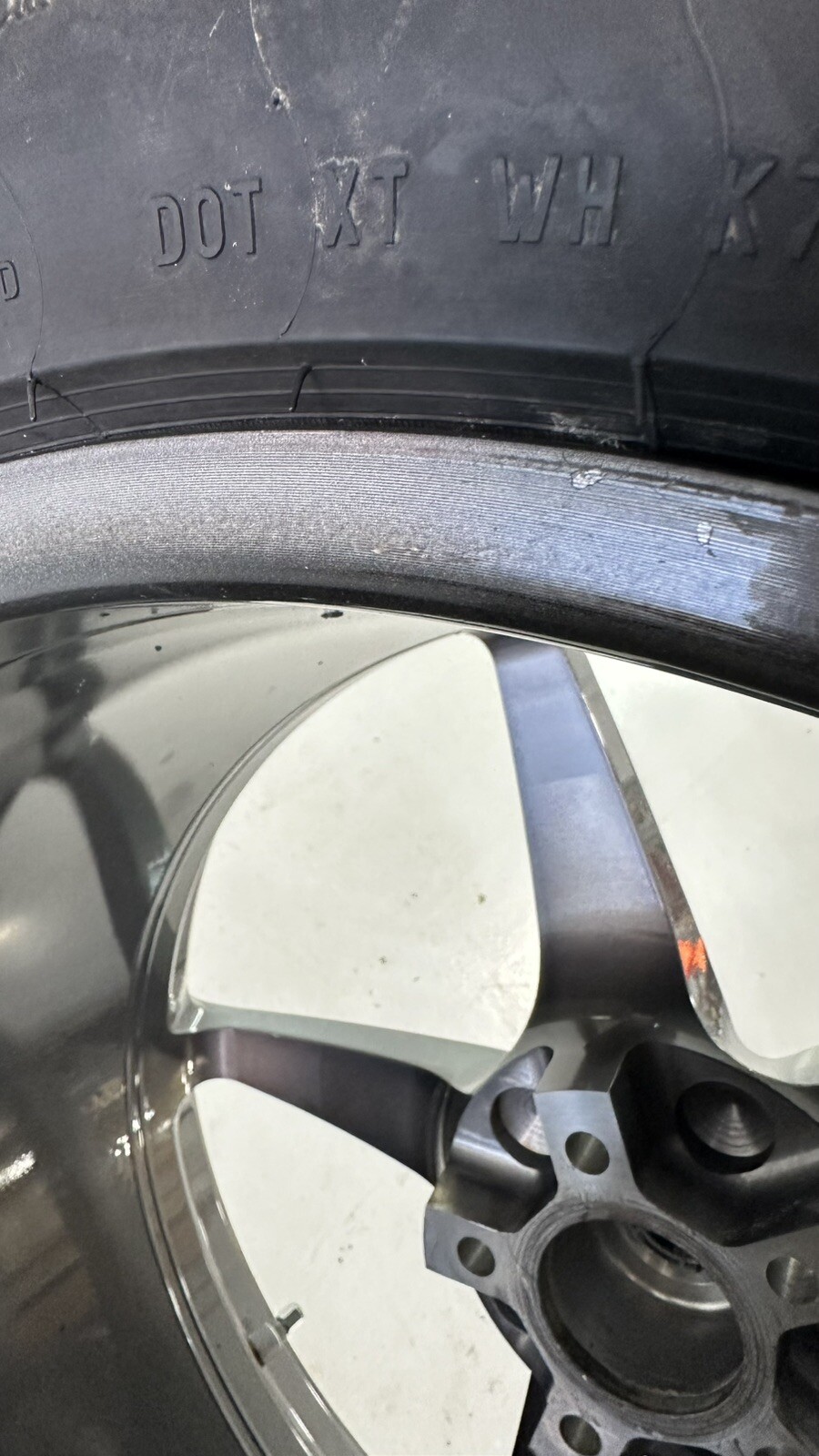 1 Set of 4 Ferrari 458 Wheels (2 front 2 rear) with Pirelli Pzero and TPMS