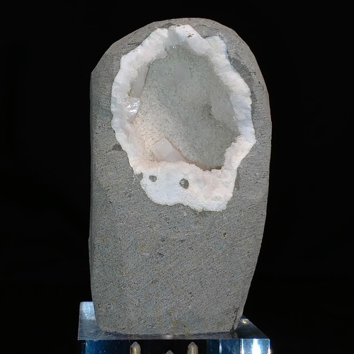 Geode crystal cave w/ Mordenite & Epistilbite crystal clusters specimen 0.25kg - Picture 4 of 8