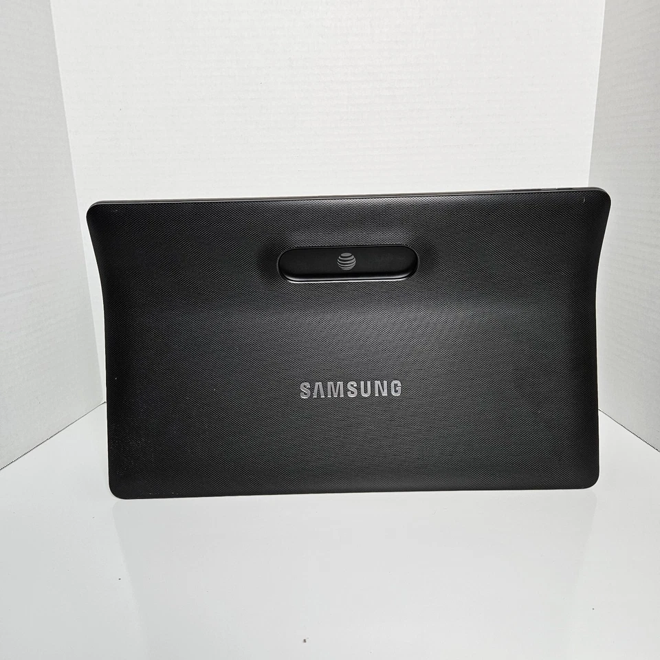 Samsung Galaxy View SMT677A 64GB WiFi 4G ATT with Stand  Charger Bundle G3D - Image 3 of 4
