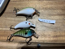 Unknown fishing lures (25723)
