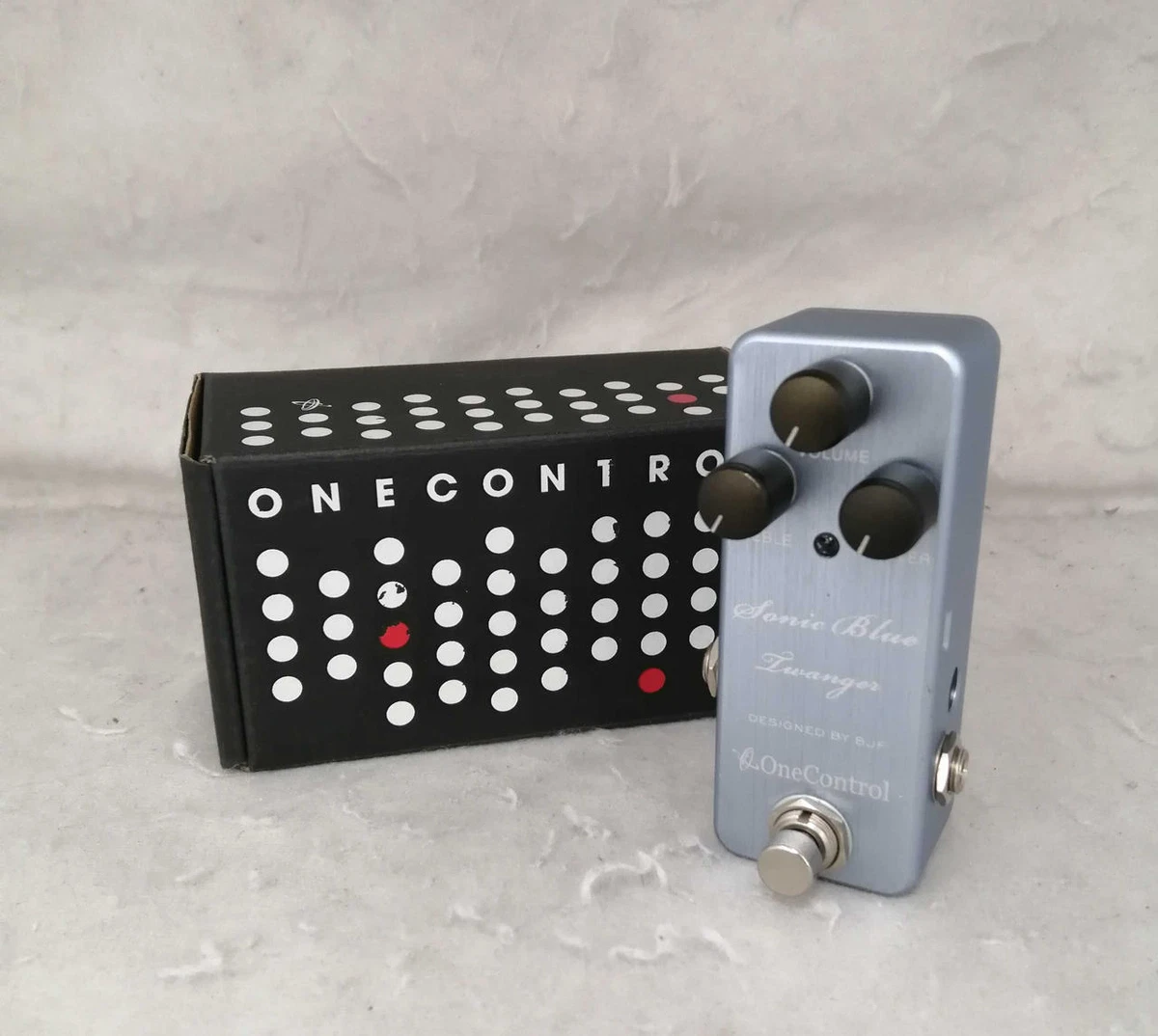 One Control Sonic Blue Twanger Effector