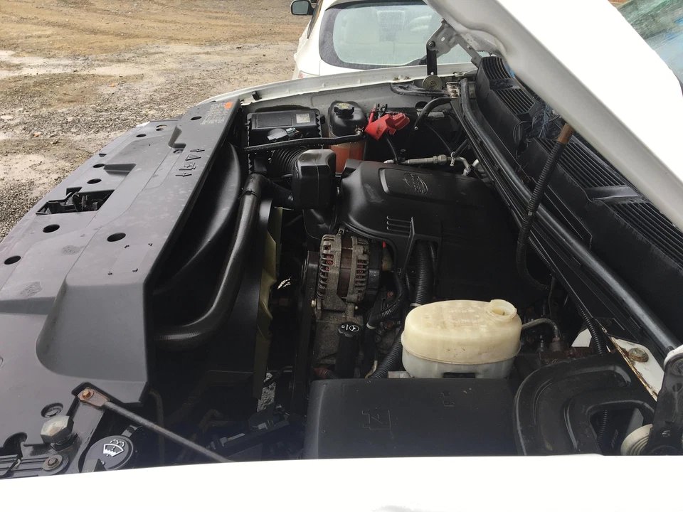 11 CHEVY SILVERADO 2500 Rear Axle Assy.10.50" ring gear 3.73 ratio ( - Изображение 3 из 4